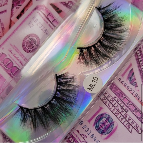 Everyday Lash Bundles - Mystery Box - Picture 15 of 16